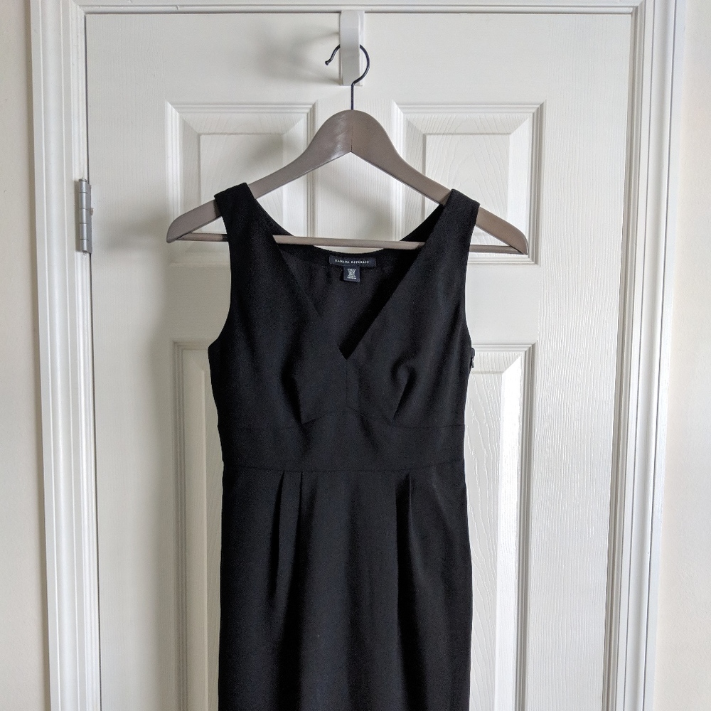 Banana Republic black sheath dress - 00 petite